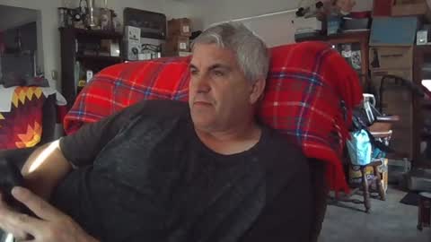 dadbody71 online show from March 1, 9:47 pm