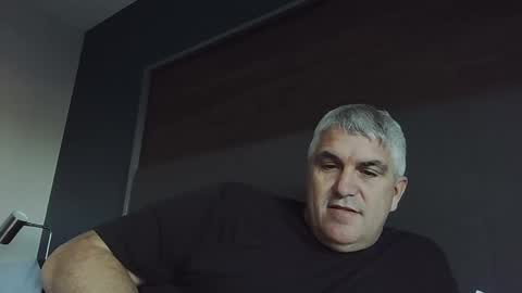 dadbody71 online show from December 20, 8:01 pm