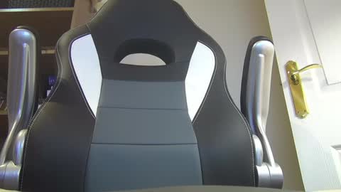 Chris online show from December 9, 4:40 pm