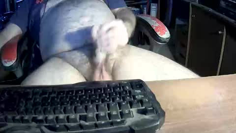 Snapshot of jeff_40962 chatting on January 6, 2:36 pm Jeffrey Sinclair online show from January 6, 2:36 pm