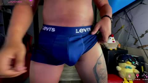 jeffrey online show from April 10, 11:12 pm