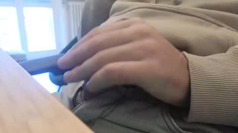 Snapshot of jeremie18cms chatting on December 25, 11:33 am Machine  Sperme  online show from December 25, 11:33 am