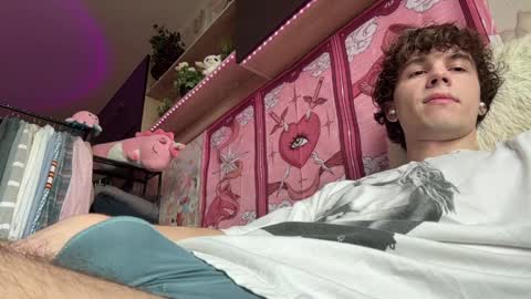 jeremy1scott online show from April 7, 5:29 am