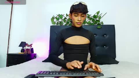 Jeronimo online show from March 15, 3:03 am