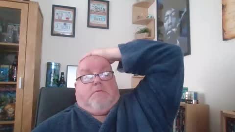 Harry online show from February 1, 11:42 am