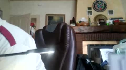 guy online show from May 6, 8:26 am