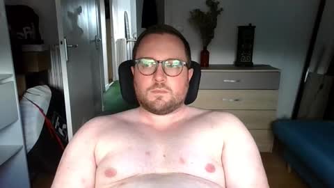 jeuneloup92 online show from September 11, 3:55 pm