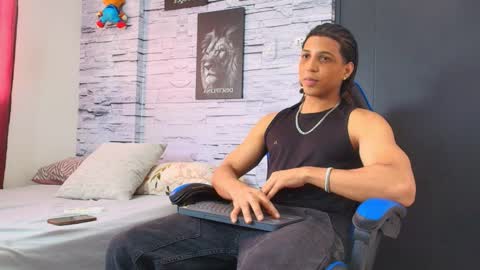 jhay_wheeler777 online show from September 17, 2:40 pm