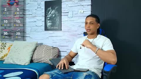 jhay_wheeler777 online show from October 6, 4:17 am