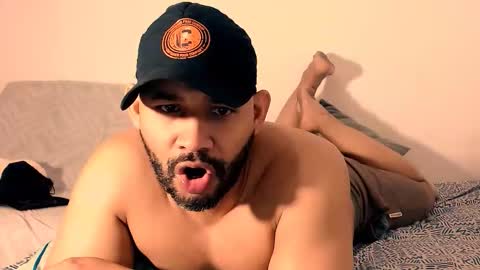 En moreno online show from November 12, 12:11 pm