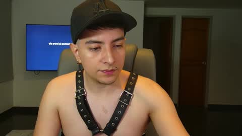 Jhoan Saenz online show from October 14, 2:40 am