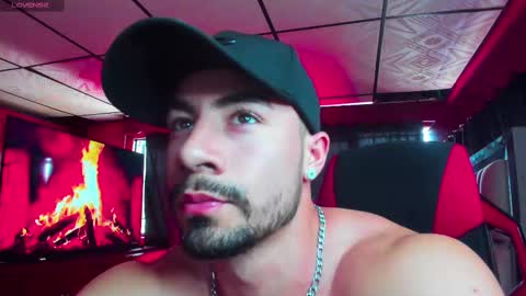 Jhojan Strong  online show from March 7, 7:38 pm