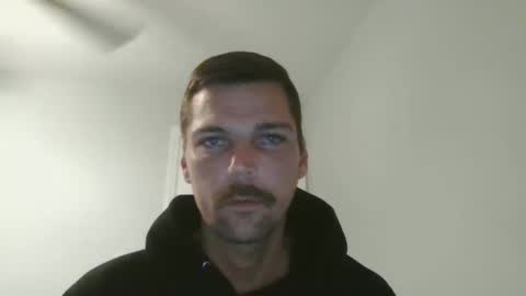 jholls online show from February 8, 12:38 am