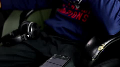 JJ online show from November 4, 1:17 am