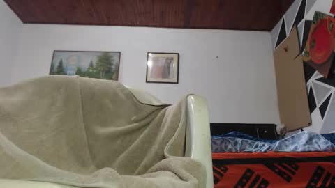 Snapshot of jhon_tommy chatting on March 10, 12:17 pm jhon tommy online show from March 10, 12:17 pm