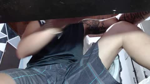 Snapshot of jhon_tommy chatting on October 16, 11:13 pm jhon tommy online show from October 16, 11:13 pm