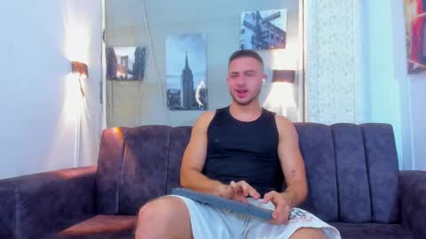 jhonny online show from February 19, 4:01 am