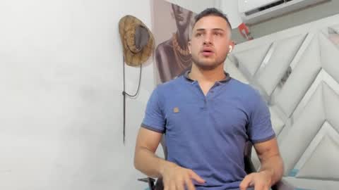 jhonny online show from January 29, 3:33 am