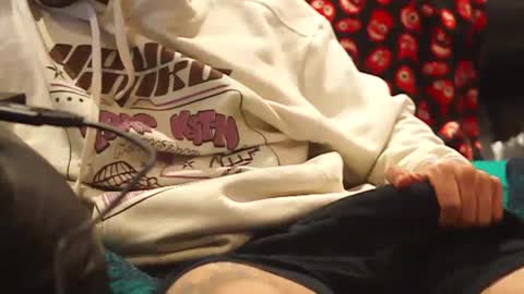 jhonnygoldendick online show from September 21, 7:52 am