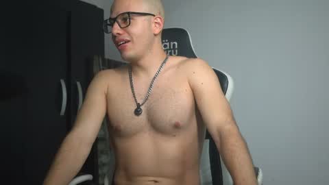 Jhx online show from April 11, 10:35 pm