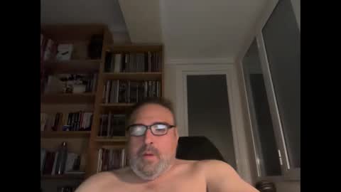 Snapshot of jim_dick chatting on December 10, 11:21 pm Jim Dick online show from December 10, 11:21 pm
