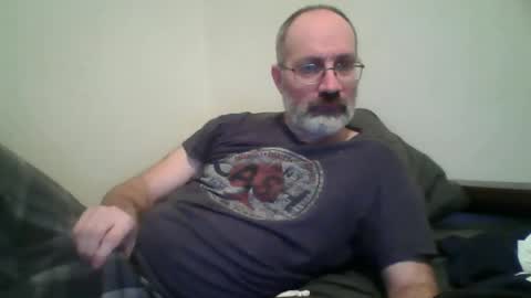 Snapshot of jimmielove2046 chatting on January 10, 2:25 am jimmielove2046 online show from January 10, 2:25 am
