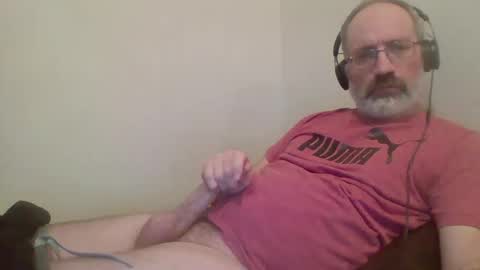 Snapshot of jimmielove2046 chatting on October 22, 5:33 am jimmielove2046 online show from October 22, 5:33 am