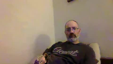 Snapshot of jimmielove2046 chatting on January 7, 4:41 am jimmielove2046 online show from January 7, 4:41 am