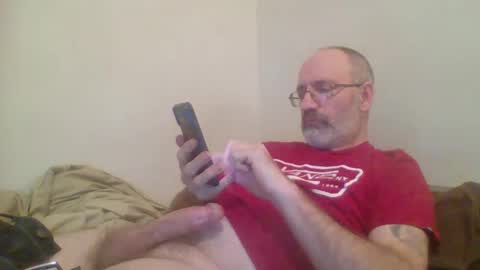 Snapshot of jimmielove2046 chatting on October 31, 3:41 am jimmielove2046 online show from October 31, 3:41 am