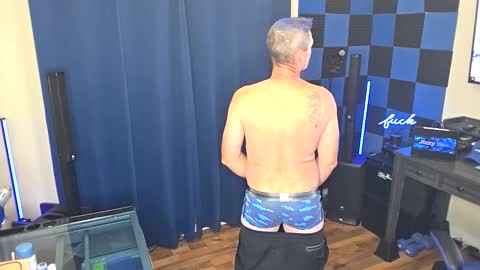 Jizzy Blue online show from October 12, 5:40 pm