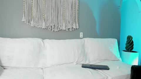 joe_esthetic online show from December 13, 11:28 pm