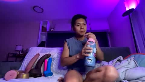 Joey De la Cruz online show from July 5, 10:33 am