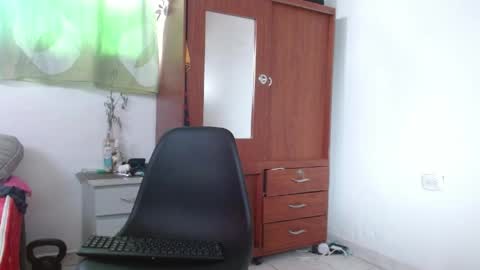 johan online show from May 24, 2:01 pm