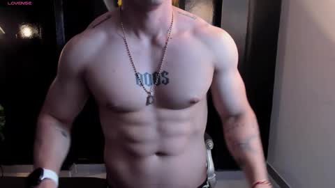 Johan Williams online show from January 6, 11:42 pm