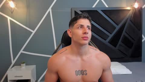 Johan Williams online show from December 11, 4:30 am