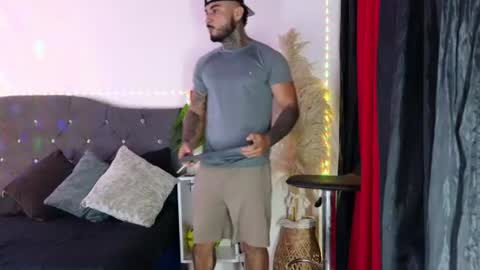 John  online show from June 26, 12:19 pm