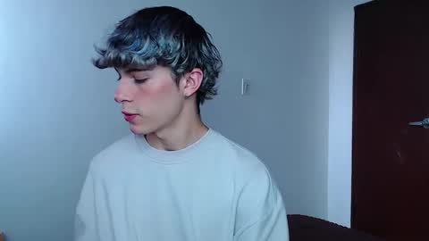 John Vichenso online show from November 18, 9:17 pm