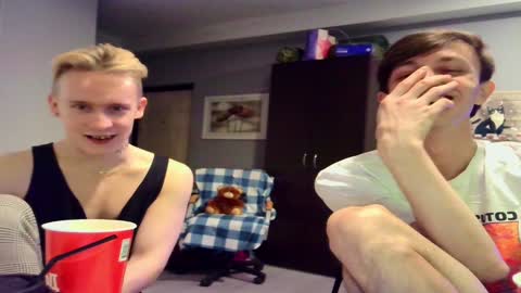 Snapshot of john_weasley chatting on January 15, 2:46 pm John online show from January 15, 2:46 pm