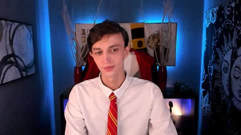 Snapshot of john_weasley chatting on January 3, 1:14 pm John online show from January 3, 1:14 pm