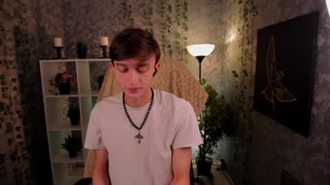 Snapshot of john_weasley chatting on January 7, 9:03 pm John online show from January 7, 9:03 pm