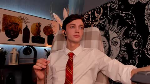 Snapshot of john_weasley chatting on January 22, 8:49 pm John online show from January 22, 8:49 pm