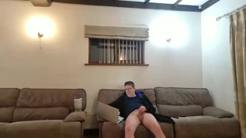 johnathan_stuart33 online show from March 1, 11:26 pm