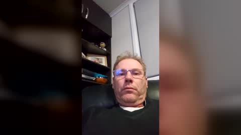 johnbarrett1974 online show from July 28, 10:23 am