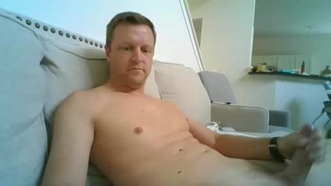 johnd101020 online show from April 13, 4:51 pm