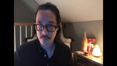 Johnee online show from April 19, 7:08 am