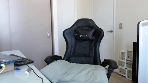 john online show from February 6, 6:13 pm