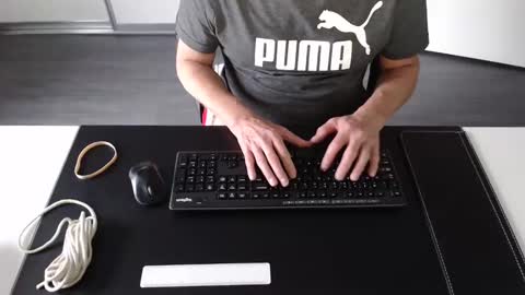 Johnny Walker13 online show from December 14, 2:00 pm