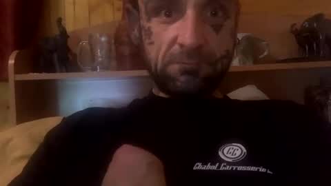 Snapshot of johnnyct36 chatting on January 28, 1:18 am johnnyct36 online show from January 28, 1:18 am