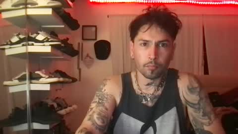 JohnnyDeep66 online show from December 12, 5:31 am