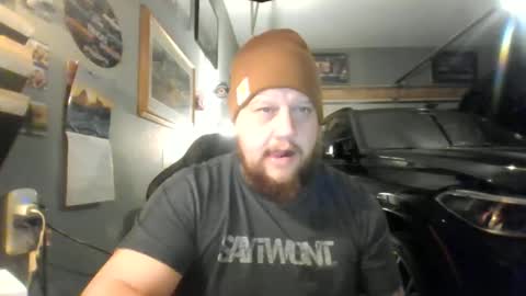 Snapshot of johnnydub3685 chatting on January 11, 1:01 pm johnnydub3685 online show from January 11, 1:01 pm